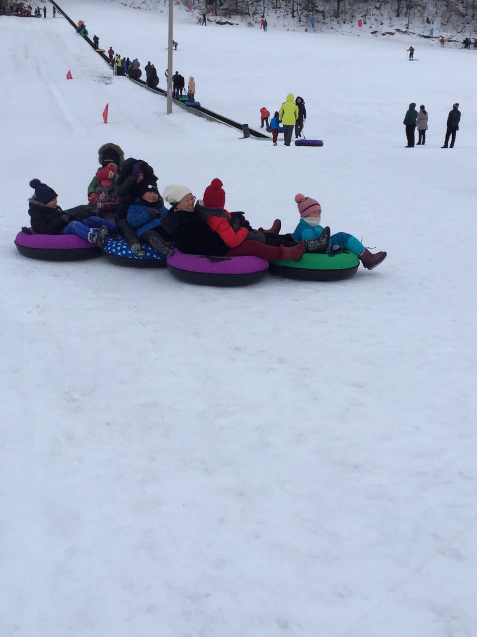 黑龍江大灣滑雪場冰雪樂園成功開幕，河北迪特加油助威